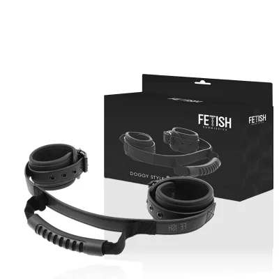 Cătușe FETISH SUBMISSIVE – Neoprene Lining Handcuffs with Handle, piele vegană & metal fără nichel, 100% ajustabile