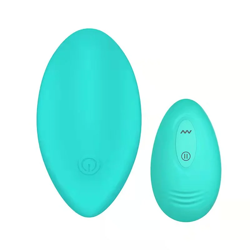 Stimulator Wearable Sassy Remote Control 10 Moduri Vibratii Puternice Silicon Lichid USB Verde Passion Labs